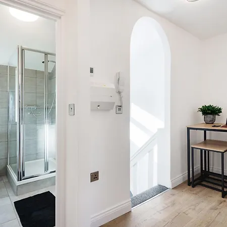 London Paddington Station Apartments Exterior photo
