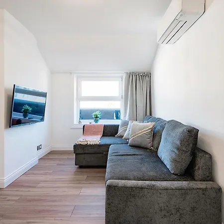 London Paddington Station Apartments Exterior photo