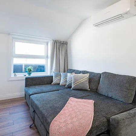 London Paddington Station Apartments Exterior photo